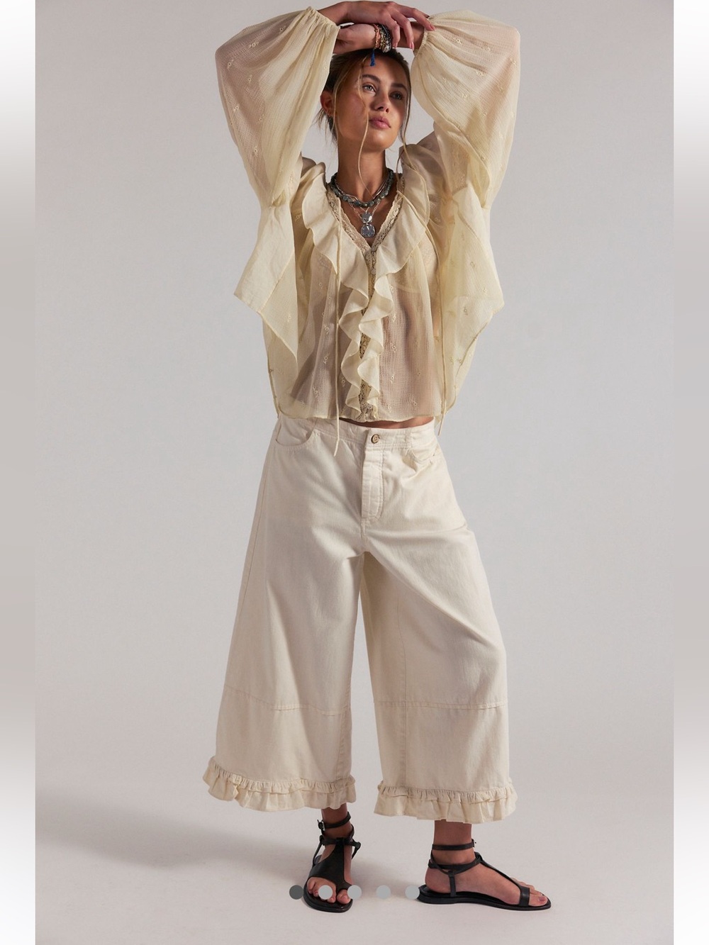 NWT FREE PEOPLE WITH THE FREE LOVE ME NOT BLOOMER JEANS